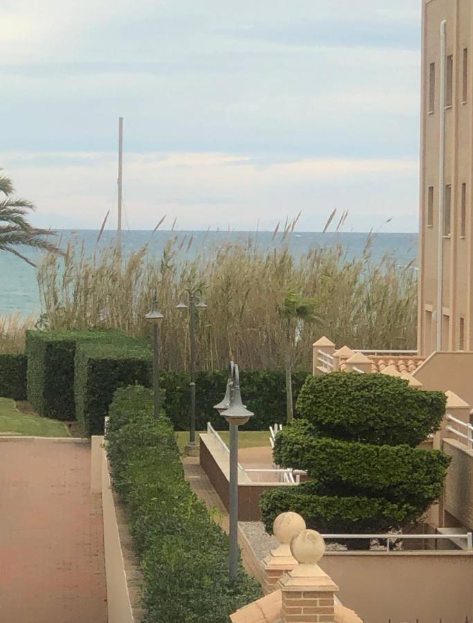 Primera línea en la mejor Playa de Denia Exterior foto